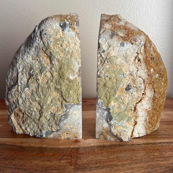 Geode Decor - Picture 2 of 5